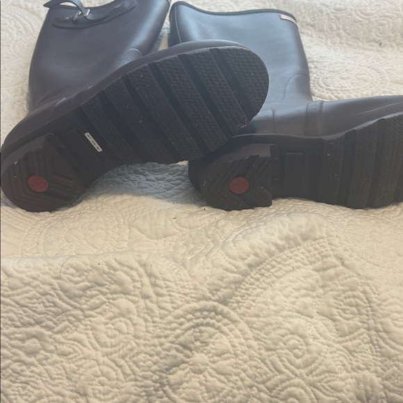 Hunter Women's Dark Purple Rain Boots - Picture 2 of 6
